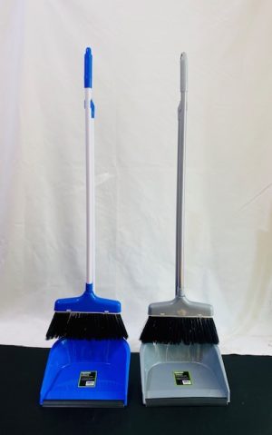 UI 0522 - Dust Pan with Broom Set