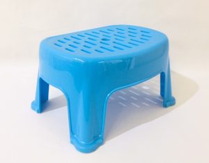 UI 4353 - Plastic Step Stool